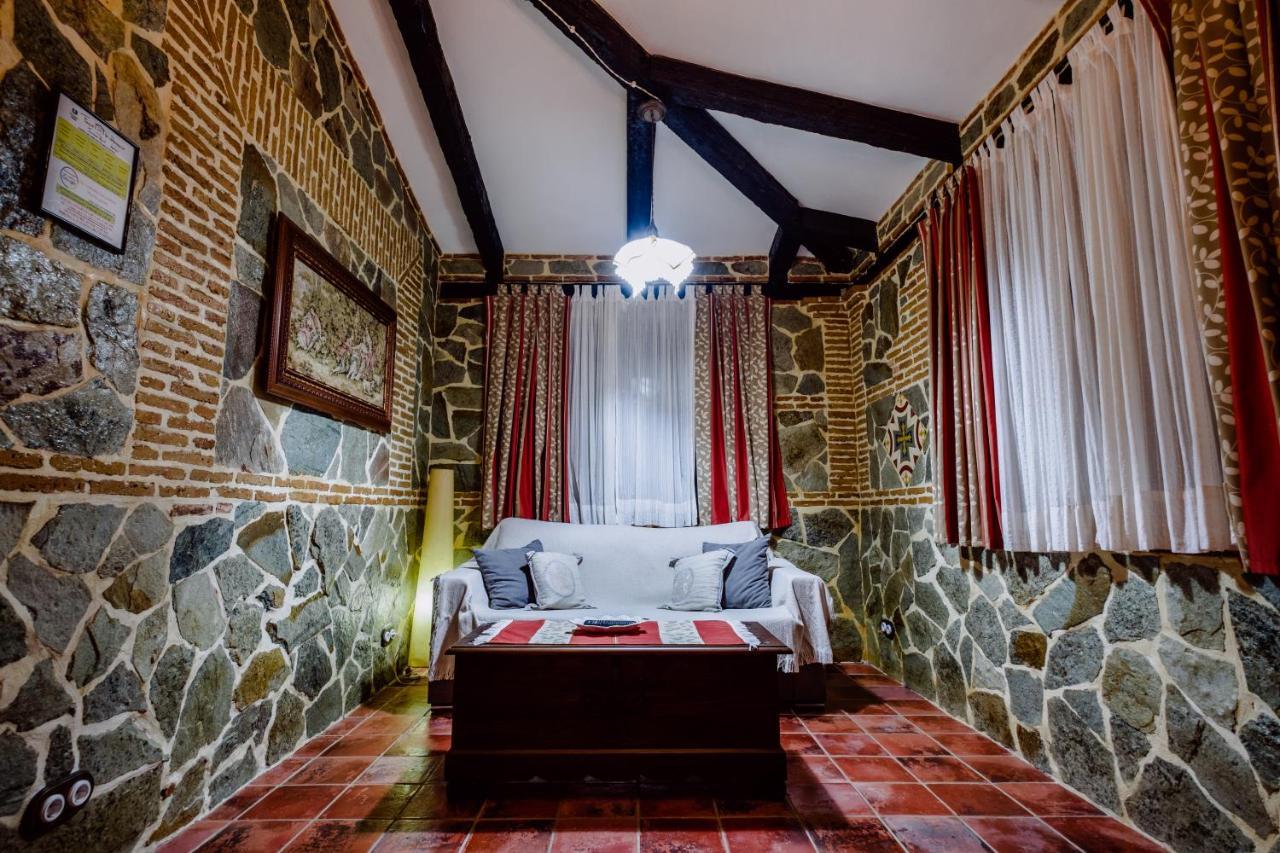 Hotel Rural Finca La Herencia Guadalcanal Ngoại thất bức ảnh